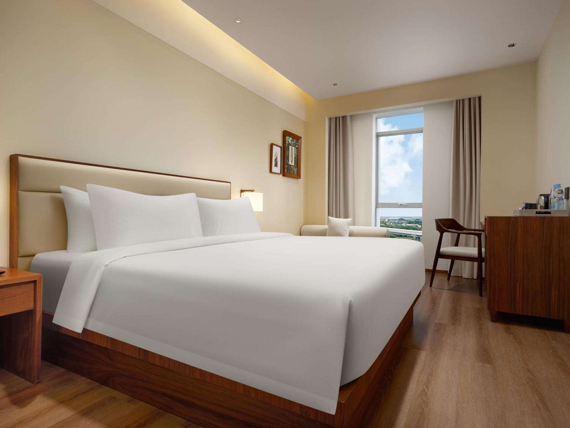 Model J Hotel Jakarta Soekarno - Hatta Airport Tangerang Exterior foto